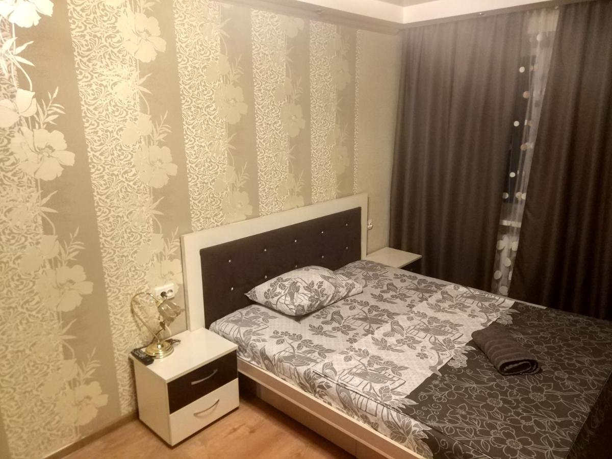 Apartment 2Bedrooms On Stalevarov Near State Medical University Zaporizhia Exterior foto